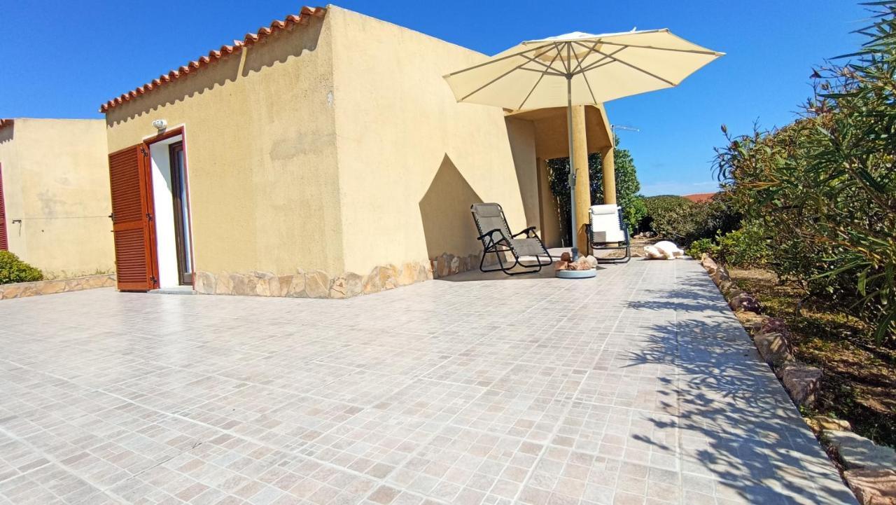 Casa Vacanze Villa Sandrina Costa Paradiso Exterior photo